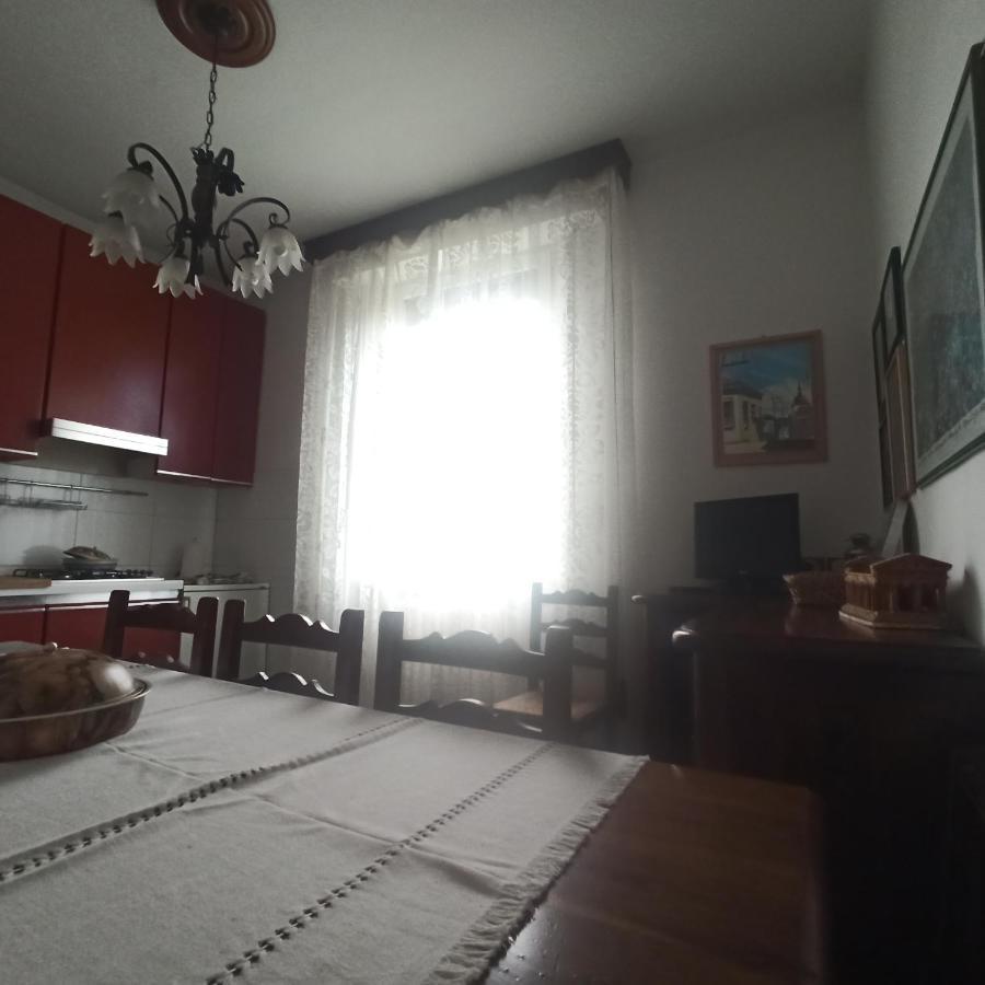 Вилла Casa Vincenzo 130 Mq Con Portico Ed Ingresso Esclusivo Dal Giardino Felino Экстерьер фото