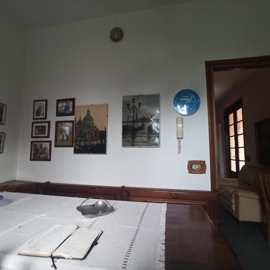 Вилла Casa Vincenzo 130 Mq Con Portico Ed Ingresso Esclusivo Dal Giardino Felino Экстерьер фото